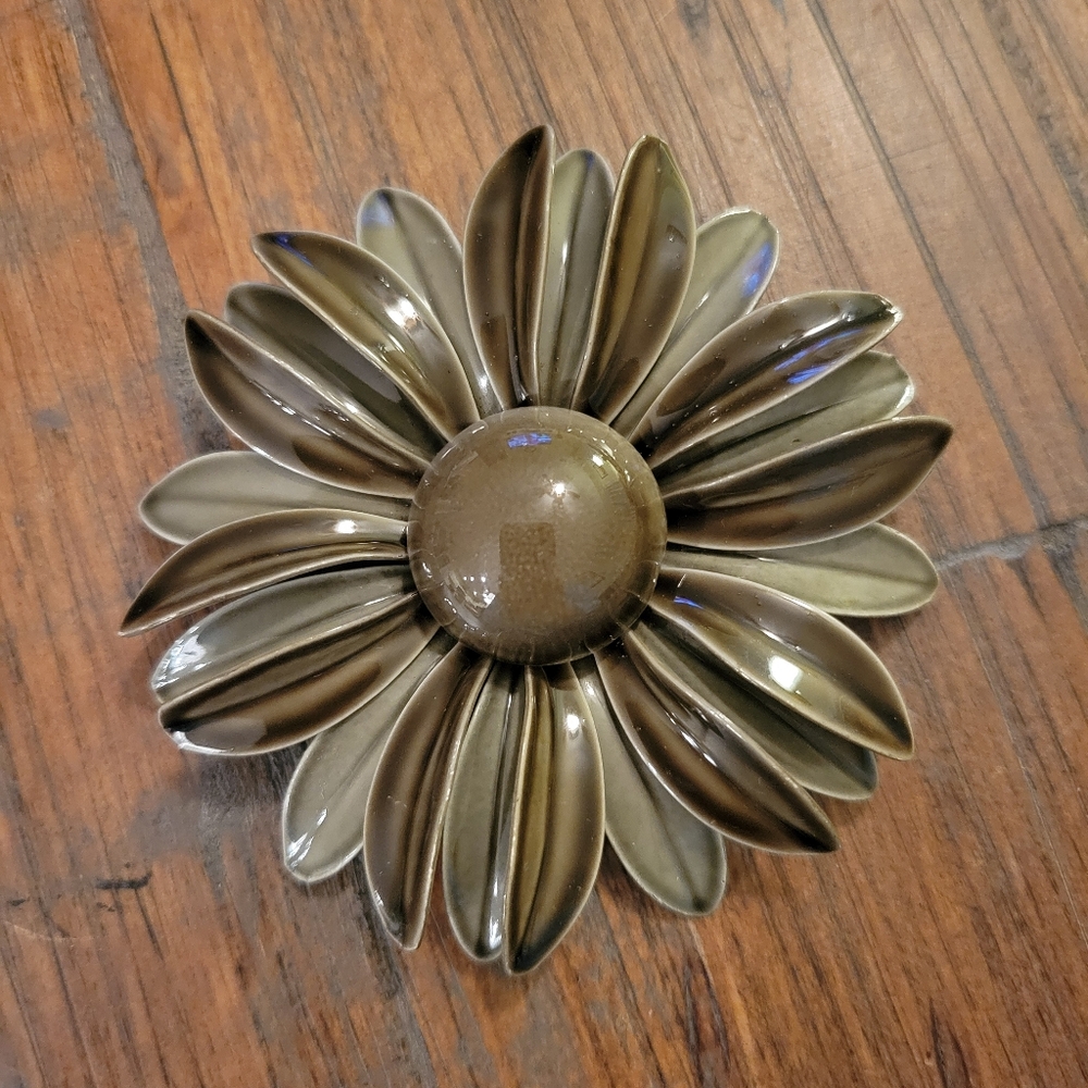 Vintage Gray Metal Flower Brooch